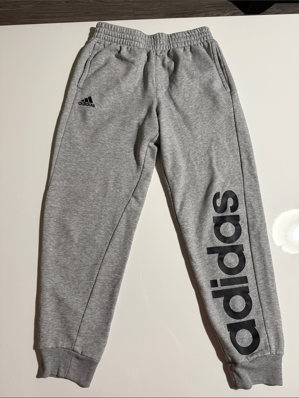 adidas Boy Gray Heather Sweatpants with Black Logo Print Sz M (10/12)